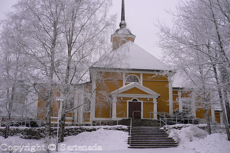 Church of Nurmijärvi / Iglesia de Nurmijärvi / Église de Nurmijärvi