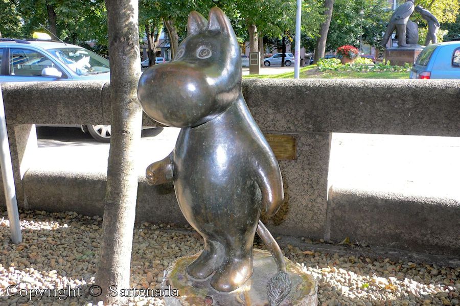 Moomin Statue